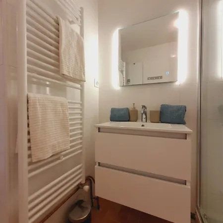 T2 Traversant Familial Cap Sud Parking Plages - Rossiconciergerie - Linge En Option Apartment La Grande-Motte